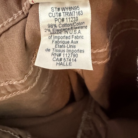 True Religion Halle Jeans in Mauve Size 26 - Practically New! - Picture 5 of 5